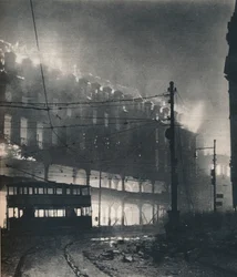 Neun Stunden Bombardierung. Als Sheffield an der Reihe war, war es mitten im Winter
