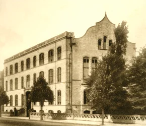 Nr. 75. Cardinal Vaughn Schule, 1923