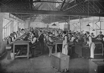 Eine der Zigarrenherstellungsabteilungen bei Salmon und Gluckstein, Ltd, London
