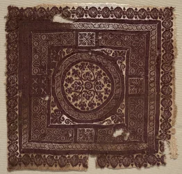 Ornament mit symbolischen verschlungenen Knoten, 400er - 600er