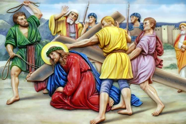 Unsere Liebe Frau von Fatima Kirche. Kreuzweg. Station 3. Jesus fällt zum ersten Mal. Ho-Chi-Minh-Stadt. Vietnam