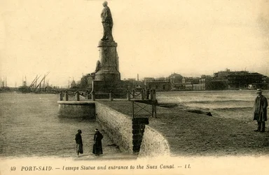 Port Said. - Lesseps-Statue und Eingang zum Suezkanal