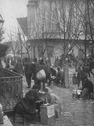 Öffentliche Briefschreiber in einer Straße von Konstantinopel (1913)