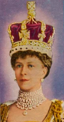 Königin Mary, Gemahlin König Georgs V., bei ihrer Krönung, 1911, 1935