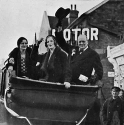 Zurückgekehrt für Epping Mrs. Churchill und Tochter Diana teilen Glück und Sieg, 1931, 1945