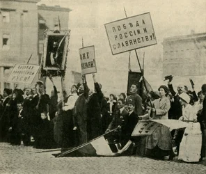 Russen beten für den Erfolg ihrer Truppen, Petrograd, Erster Weltkrieg, 1914, um 1920