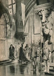 Szene im Palast von Ludwig XI. Aus dem Film: The Beloved Rogue. Kulissen von William Cameron Me