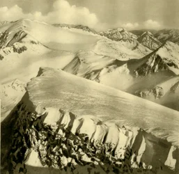 Schneebedeckte Berge, Bad Hofgastein, Österreich, um 1935