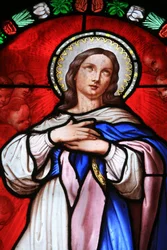 Buntglasfenster: Jungfrau Maria, Beaune, Frankreich