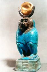 Statue des altägyptischen Gottes Thot in Pavianform