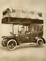 Taxi mit Gasbeutelvorrichtung auf speziell angepasstem Dach, 1914-1918, 1935