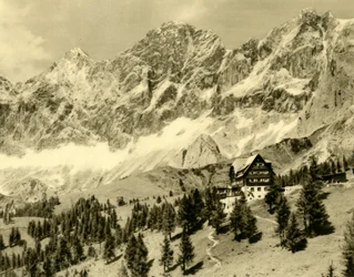Die Austriahütte und der Dachstein, Steiermark, Österreich, ca. 1935