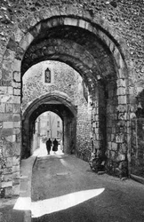 Die Barbican-Bögen, Lewes, East Sussex