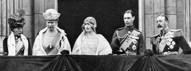 Der Herzog und die Herzogin von York am Buckingham Palace nach ihrer Hochzeit, April 1923