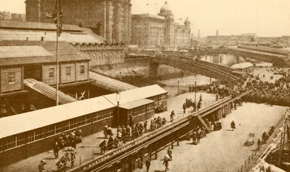 Die große schwimmende Landungsbühne in Liverpool, um 1930