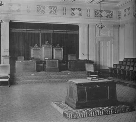 Der Lodge Room mit dekorativem Fries, Freimaurertempel, Birmingham, Alabama