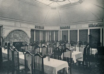Der Morris Room im Clarion Café, Manchester, ca. 1911