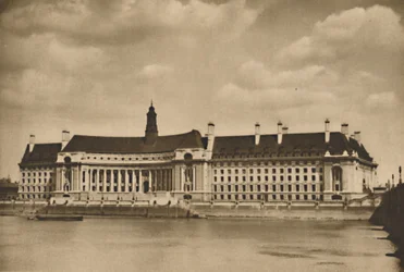 Der Neue Palast an der Themse, das Hauptquartier des London County Council, ca. 1935