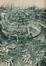 Das Schiff, das ein Trockendock wurde, 1937