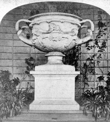 Die Warwick-Vase, Warwick Castle, Warwick, Warwickshire, spätes 19. Jahrhundert