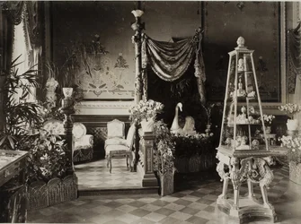 Die Ausstellung der Fabergé-Sammlung der russischen Zarenfamilie im Dervis-Palast in St. Petersburg