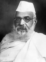 Das letzte Foto von Khan Bahadur Patel (Companion of the Order of the British Empire und Order of the Indian Empire). Er war einer der Gründer des Institut Pasteur in Indien.