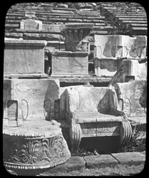 Thron des Priesters, Tempel des Dionysos, Athen, Griechenland, spätes 19. oder frühes 20. Jahrhundert
