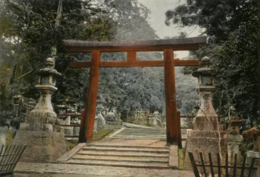 Tori an einem Shinto-Tempel, 1900