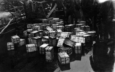 Transport von 14.000.000 Pfund Sterling an Goldbarren auf dem britischen Schlachtschiff HMS Malaya, 1940