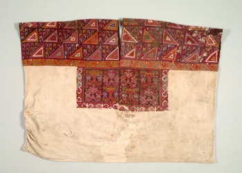 Tunika mit Gobelin-gewebtem Joch, 650-850