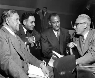 Delegierte der USA und Pakistans bei den Vereinten Nationen, Paris, 1950er Jahre