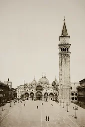 Ohne Titel 96 [Markusdom und Campanile, Venedig]