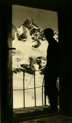 Blick auf die Schattenspitze in den Silvretta-Alpen...Wiesbadener Hütte, Partenen, Österreich, ca. 1935