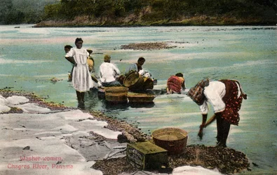 Wäscherinnen, Charges River, Panama, frühes 20. Jahrhundert