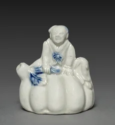 Wassertropfer in Form eines sitzenden chinesischen Jungen auf einem Kürbis, 18.-19. Jahrhundert