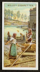Frauen waschen das Edelmetall Platin aus alluvialen Kiesen, Ural, Russland, 1916
