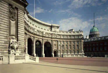 Admiralty Arch, 1906-11, entworfen von Sir Aston Webb, London, UK