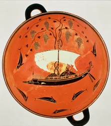 Schwarzfiguriger Kylix, Innenansicht zeigt Dionysos in einem Boot mit einer Rebe, Exekias, Sirenenmaler, 6. Jahrhundert v. Chr.