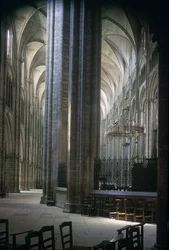 Blick auf das Innere der Durham-Kathedrale, erbaut 1093-1289