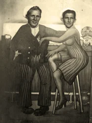 Arcade-Foto von zwei amerikanischen Matrosen, ca. 1939