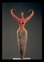 Weibliche Figurine, aus Ma