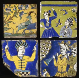 Vier Saffavid cuerda seca Fliesen, die zwei Steinböcke und die Figuren von Musikern und Tänzern darstellen, ca. 1600
