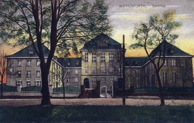 Deutschland, Wipperfürth: Außenansicht des „Altes Seminar“, erbaut 1910-1911 - Postkarte 20. Jahrhundert