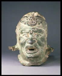 Kopf einer Wächterfigur, vom Eingang eines Grabes oder Tempels, möglicherweise ein `Dvarapala