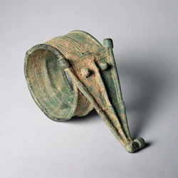 Lorhon-Armband mit einem Krokodilkopf, aus Burkina Faso oder der Elfenbeinküste, wahrscheinlich 18. Jahrhundert
