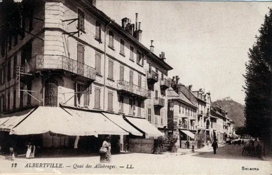Rhone Alpes, Savoie (73), Albertville: Blick auf den Quai des Allobroges - Postkarte Ende 19. Anfang 20. Jahrhundert