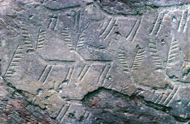 Felsritzungen im Nationalen Archäologischen Park Massi di Cemmo, Val Camonica (UNESCO-Welterbeliste)