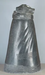 Statue von Manishtusu, König von Akkad, Akkadische Periode, ca. 2250 v. Chr.