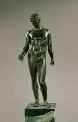 Statue des Merkur, Adaption des griechischen Discophoros von Polyklet