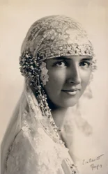 Die Herzogin Anna von Frankreich in Hochzeitskleidung